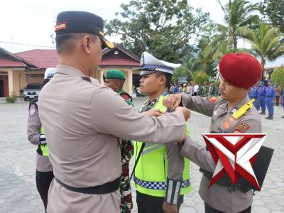 Kapolres Kepulauan Yapen Pimpin Apel Gelar Pasukan Operasi Ketupat 2026, Siap Amankan Lebaran