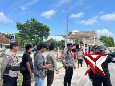 Anggota Polsek simpang Rimba melakukan pengamanan??