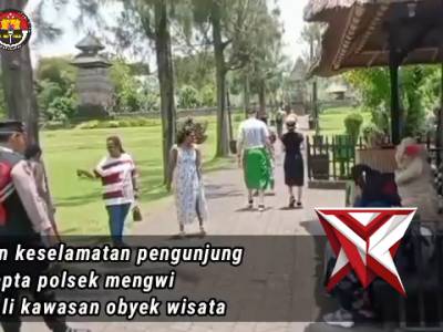 Pengamanan obyej wisata taman ayun oleh personil polsek mengwi
