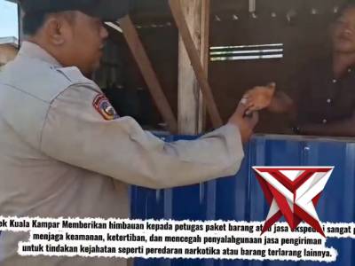 Polsek Kuala Kampar Berikan Himbauan kepada petugas ekspedisi - PoliceTube