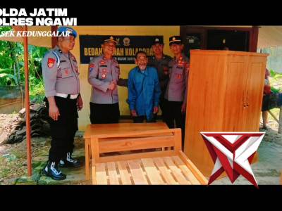 Polres Ngawi memberikan bantuan sosial kepada Warga Lanjut Usia