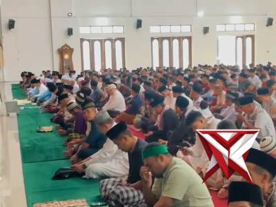 KAPOLRES LEBONG MELAKSANAKAN SHOLAT IED 1 SYAWAL 1447 H