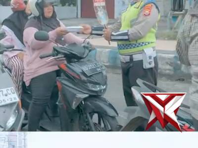 Wujudkan Kamseltibcar Lantas, Satlantas Polresta Bengkulu Gelar Aksi Sosial Ramadhan Personel Satua - PoliceTube