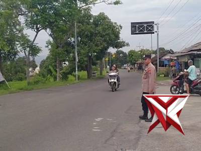 Patroli pantau Simmp 3 Tameng, Desa Padi, Kec. Gondang. - PoliceTube