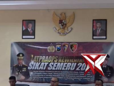 Latpraops Sikat Semeru 2025 - PoliceTube
