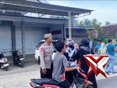 Bagi Takjil Polsek Ra'as Polres Sumenep