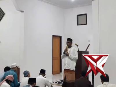 Sholat tarawih berjamaah di masjid polres mbd - PoliceTube