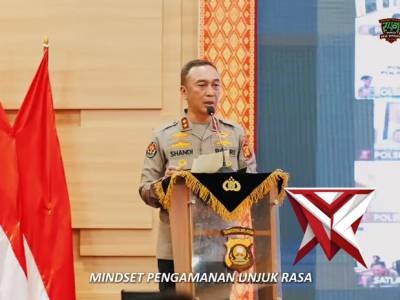 PEMBUKAAN LATKATPUAN
PENGGUNAAN KEKUATAN DALA
TUGAS KEPOLISIAN OLEH KAPO
SUMSEL