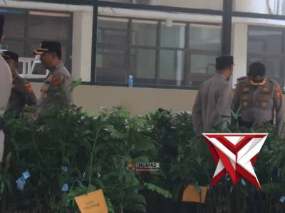 Polres Sumedang melaksanakan Kegiatan Penyerahan Bibit Pohon Buah