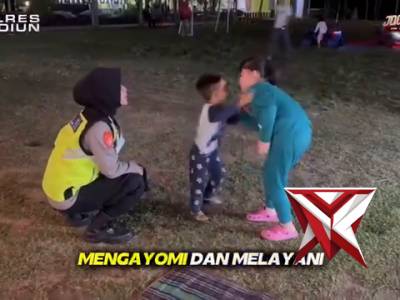Polwan Presisi Polres Madiun melaksanakan patroli malam - PoliceTube