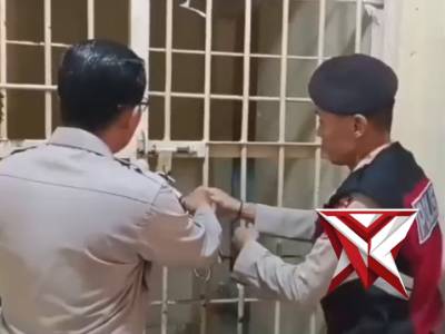 PENGECEKAN TAHANAN,., ?? - PoliceTube