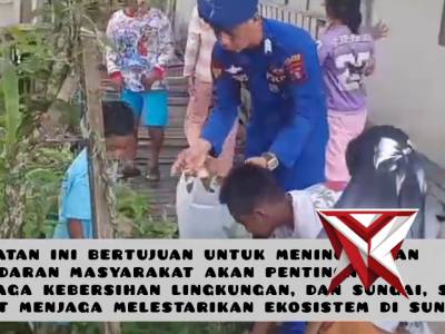 SATPOLAIRUD POLRES KAPUAS BERSAMA WARGA BERSIH SAMPAH SUNGAI - PoliceTube