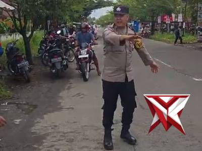 ??Pers Polsek Tugumulyo giat gatur lalin - PoliceTube