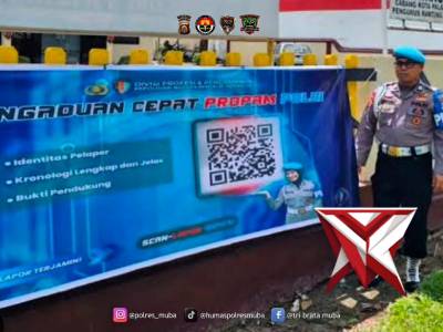 Pemasangan spanduk dan sosialisasi pengaduan Propam Polri Polres Muba