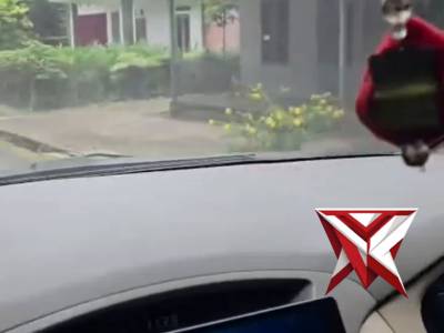 Kryd polsek babat toman.. - PoliceTube