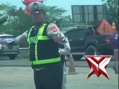 Kapolres OKI dengan personil satlantas - PoliceTube
