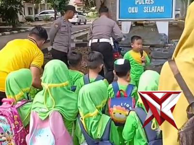 PERSONEL SAT BINMAS MENDAMPINGI TK INSAN MULIA 5