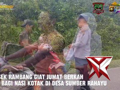 POLRI PEDULI : Polsek Rambang Polres Muara Enim Berbagi Nasi Kotak di Kegiatan Jumat Berkah