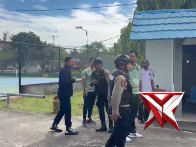 NYAGO OKI AMAN - PoliceTube