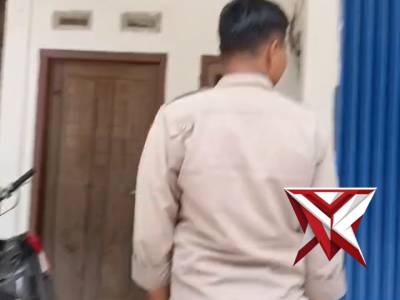 PATROLI KE RUMAH RUMAH WARGA SAT SAMAPTA POLRES OKU SELATAN - PoliceTube