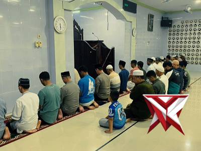 Giat pengamanan Sholat Subuh berjamaah dan Silaturahmi Kamtibmas di  MASJID AS SYUKUR Ambon.