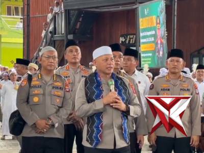 Polda Kalimantan Selatan Sambangi Ponpes Dalam Pagar untuk Memberi Motivasi Santri - PoliceTube