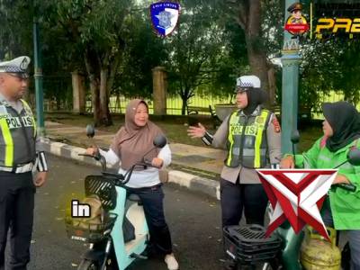 *Title* Satlantas Polres Musi Rawas Tegaskan Larangan Sepeda Listrik di Jalan Raya - PoliceTube