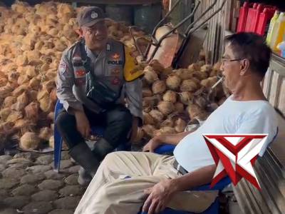 PATROLI JALAN KAKI BHABIN POLSEK LALAN.