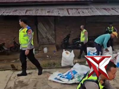 ?Mitigasi Kerawanan Jumat Agung,Kapolres Musi Rawas Turun Langsung ke Lokasi dengan Patroli