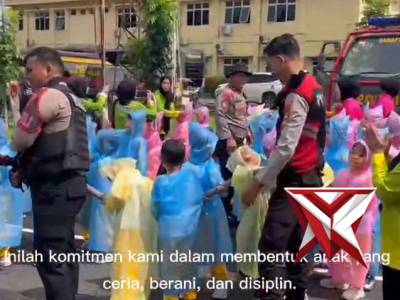 Polres OKI Sambut Kunjungan TK Kemala - PoliceTube