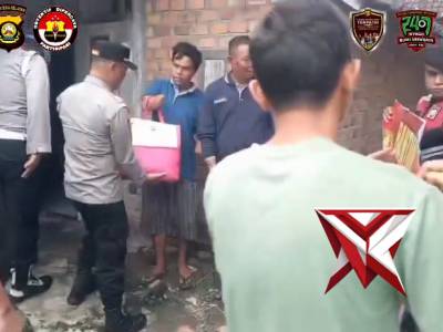 Kegiatan Bansos Polsek Lembak di Desa Talang Nangka