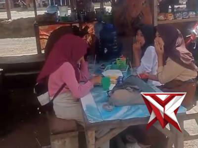 Polsek jarai Melaksanakan patroli dan sambang kepada warga di kecamatan Jarai.
