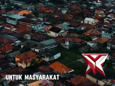 Kapolda Sumsel Irjen Pol. Dr. Sandi Nugroho, S.I.K., S.H., M.Hum. membawa kebahagiaan bagi warga den - PoliceTube