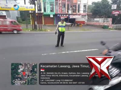 Giat rutin Polsek Lawang Pengaturan Lalu Lintas Pagi hari di Daerah Hukum Kec. Lawang