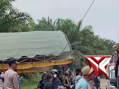 Pengmanan aksi Damai Masyarakat Desa Tebing suluh kec. Lempuing Kab. OKI terhadap PT BCP