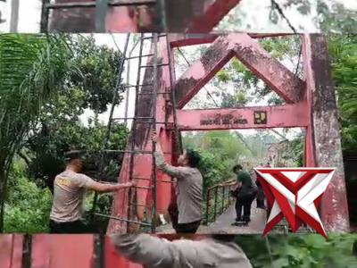 POLRES MUSI RAWAS MEMBANTU PEMBANGUNAN JEMBATAN UNTUK MASYARAKAT
