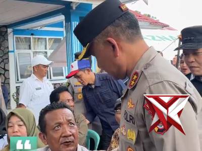 KAPOLDA BENGKULU BERSAMA KAPOLRES LEBONG MELAKUKAN PENINJAUAN POS INDUK BENCANA BANJIR