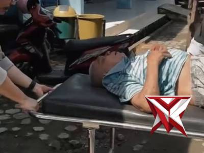 RESPON CEPAT KAPOLSEK MUARA LAKITAN POLRES MUSI RAWAS EVAKUASI KORBAN LAKA LANTAS