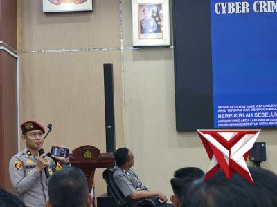 Anggota sium polres Oku Selatan - PoliceTube