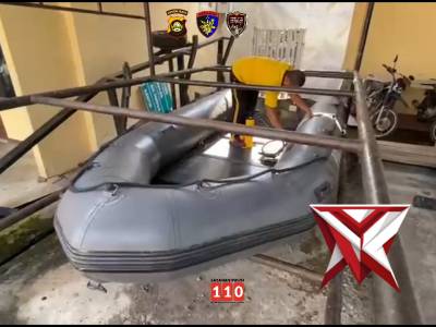 Pemeliharaan dan Perawatan Perahu karet satpolairud Polres Muba