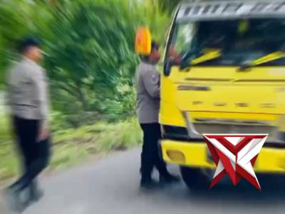 Anggota Polsek Jejawi, giat KRYD rutin di Depan Mako target orang, muatan & surat kendaraan - PoliceTube