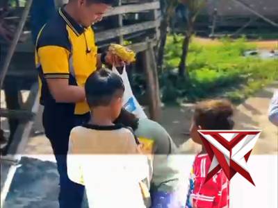 20. Berbagi dengan masyarakat