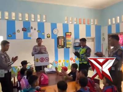 GIAT POLSANAK UNIT KAMSEL - PoliceTube