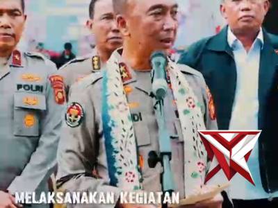 Kapolda Sumsel Irjen Pol. Dr. Sandi Nugroho, S.I.K., S.H., M.Hum. menyerahkan kembali ratusan kendar