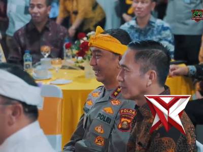 Kapolda sumsel IJP.Dr.Sandi Nugroho menghadiri perayaan dharma santi hari suci nyepi - PoliceTube