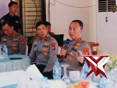 Kapolda Sumsel IJP. Dr. Sandi Nugroho, S.I.K., S.H., M.Hum. memimpin evaluasi penguatan SDM