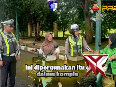 (07) anggota Polsek BTS ulu polres Musi Rawas memberikan polisline ditempat yang rawanlaka