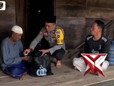 Berbagi kebaikan, menjalin kedekatan. Polri hadir untuk masyarakat