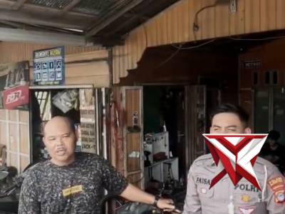 Unit Gakkum Sat Lantas Polres HST mengantar barang bukti laka ke bengkel sesuai permintaan Korban