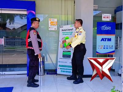 Kanit Samapta Polsek Klabang Melaksanakan Patroli Obvit Perbankan